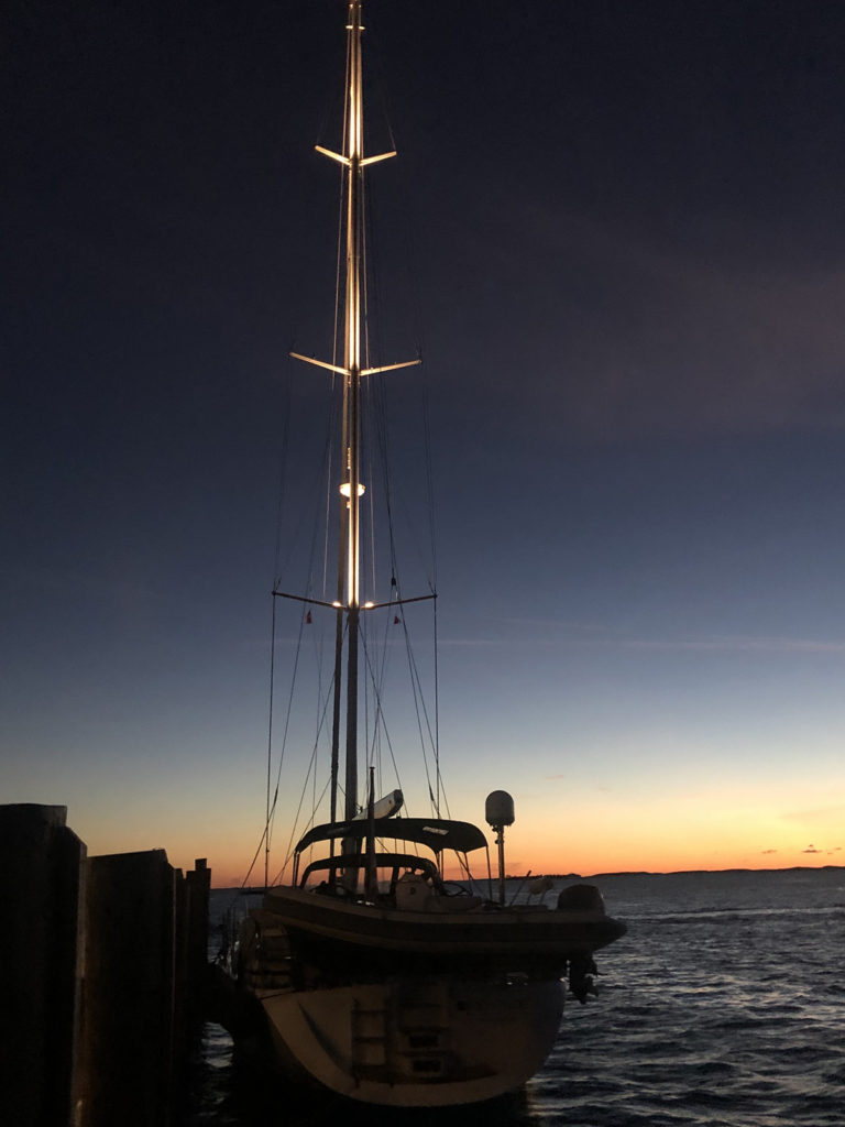 Latitude mast lights